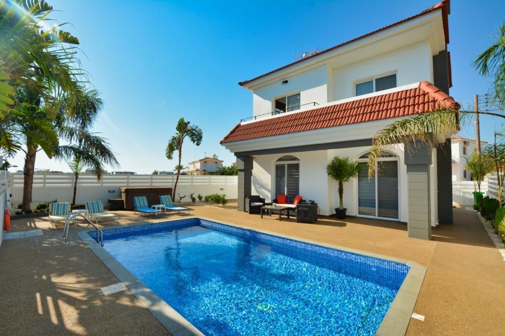 Villa Mario - 2Min Walk From Kapparis Beach Паралимни Экстерьер фото